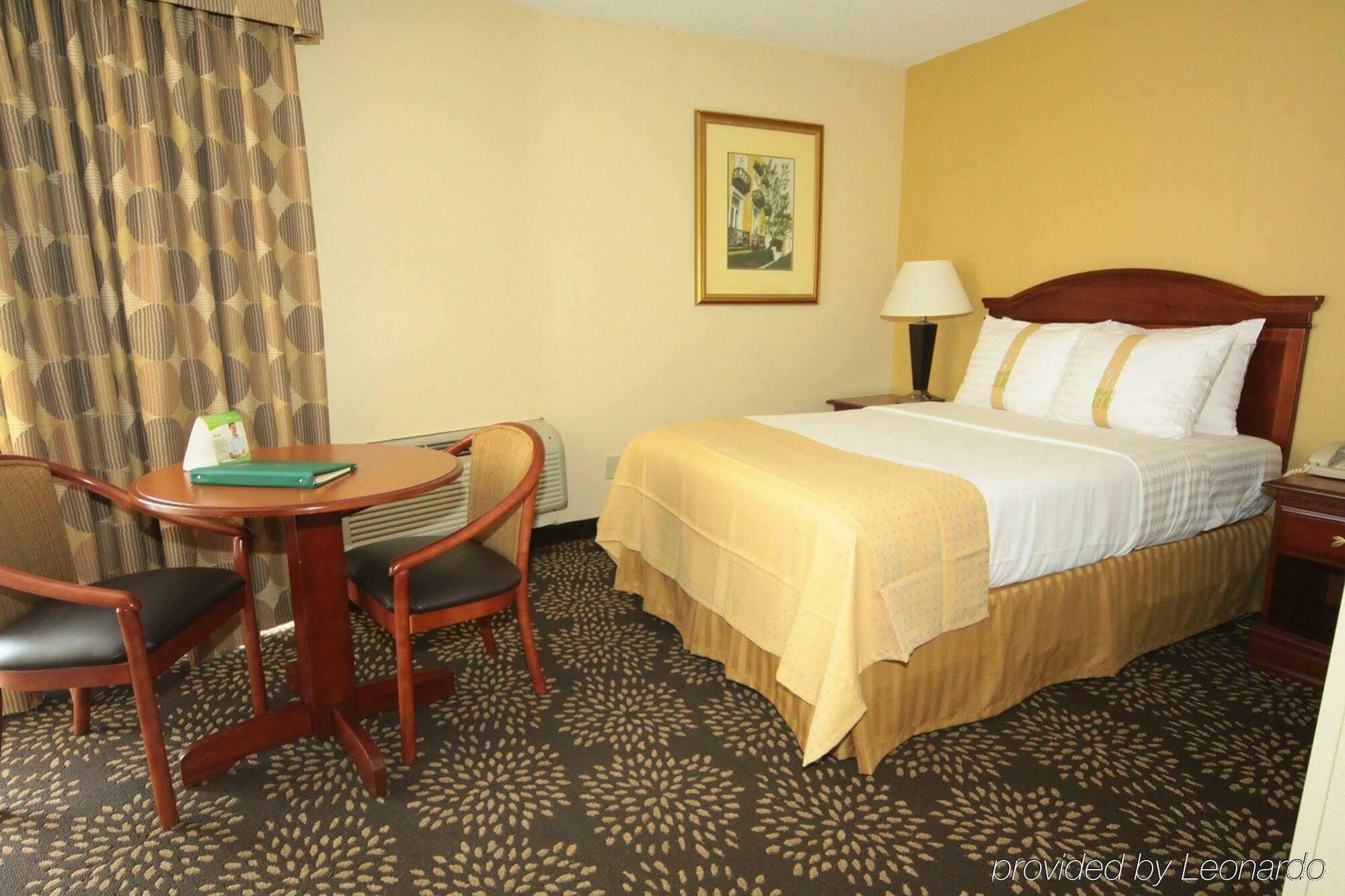 Holiday Inn Charleston-Riverview, An Ihg Hotel Esterno foto